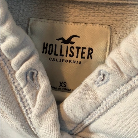 Hollister Sweatshirt - Picture 3 of 3